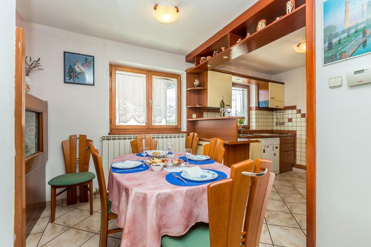 Apartment Karmel Viskovo Екстер'єр фото