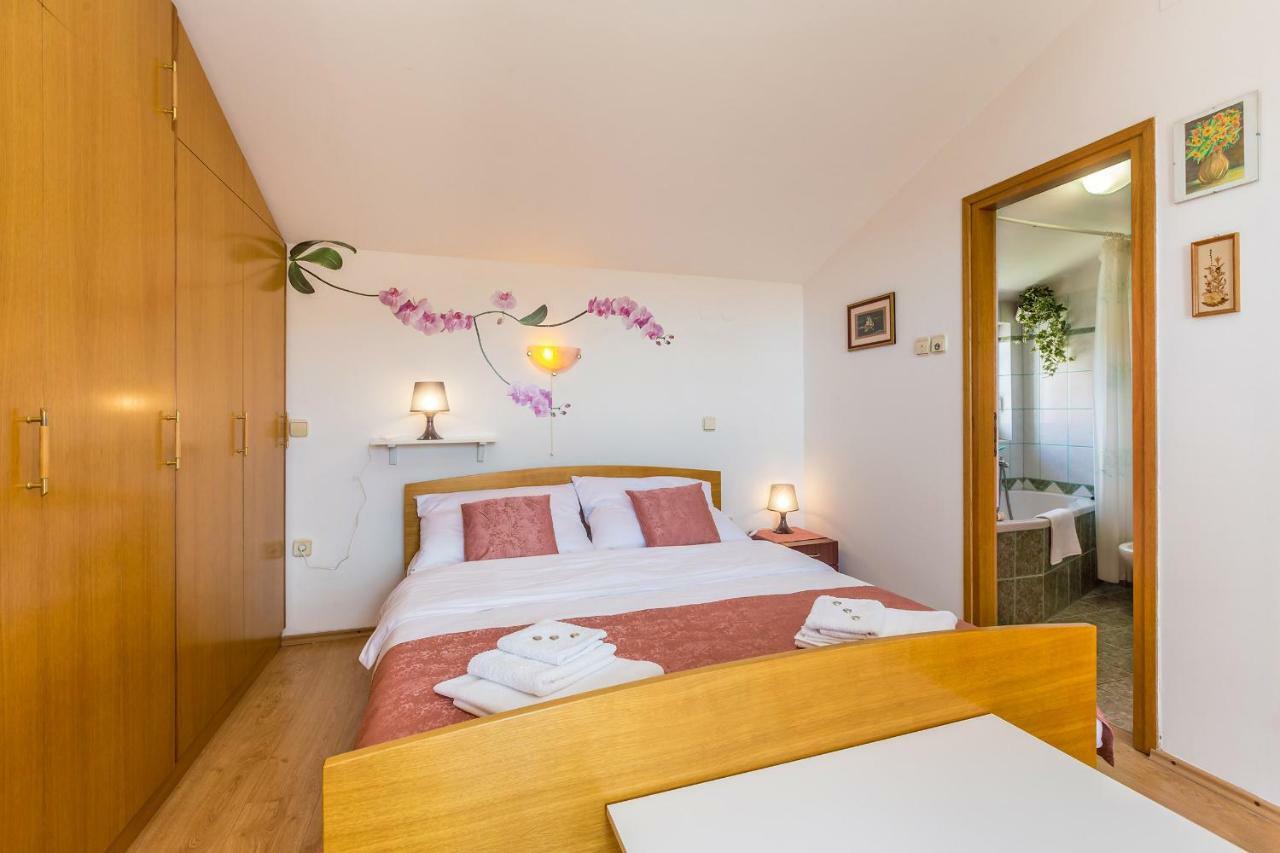 Apartment Karmel Viskovo Екстер'єр фото