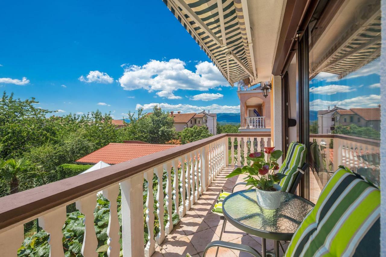 Apartment Karmel Viskovo Екстер'єр фото